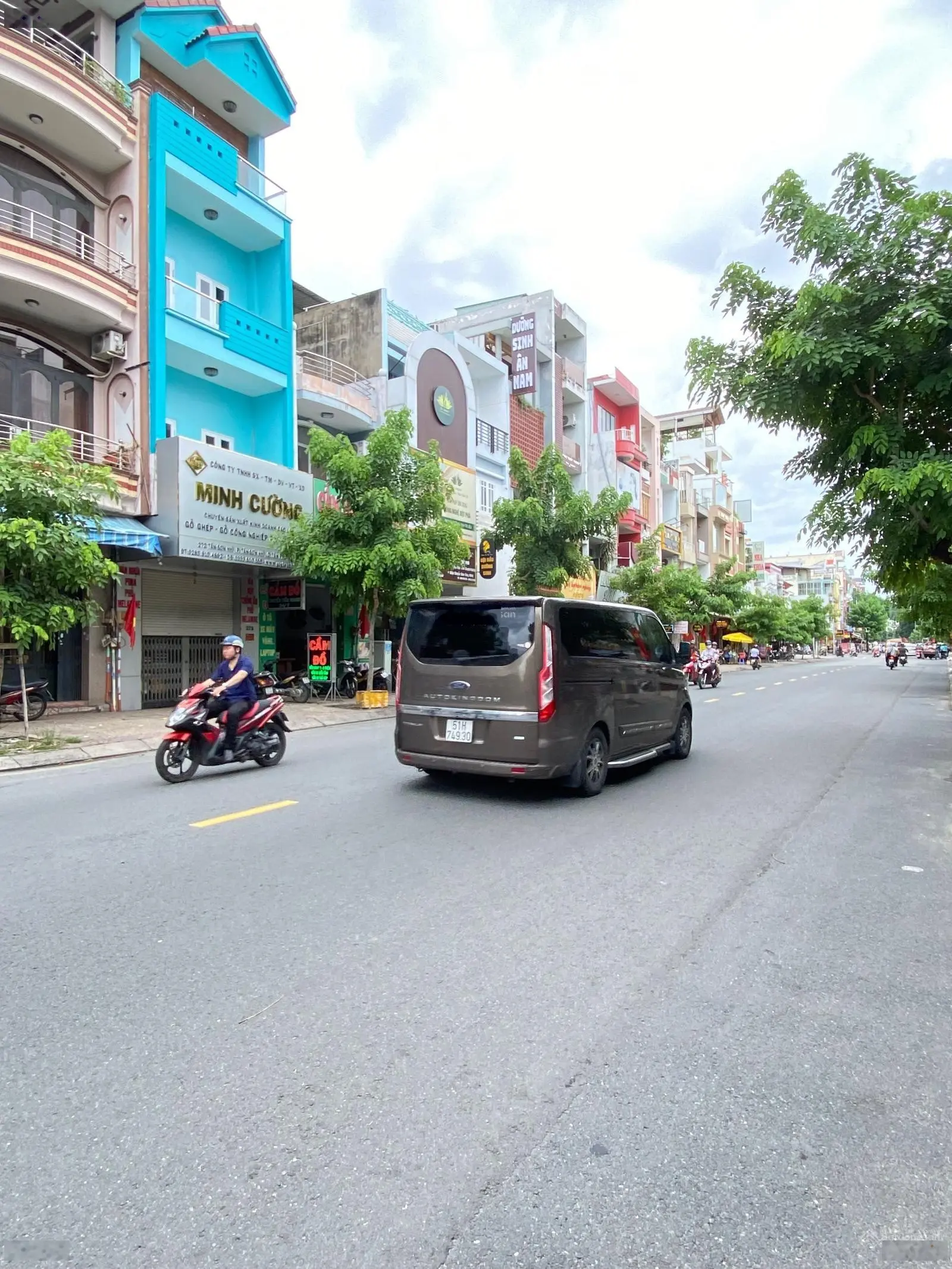 * Đất hiếm ngay Tân Sơn Nhì , đối diện công viên 65m2 , giá 7,1 TỶ TL , ưu tiên khách thiện chí