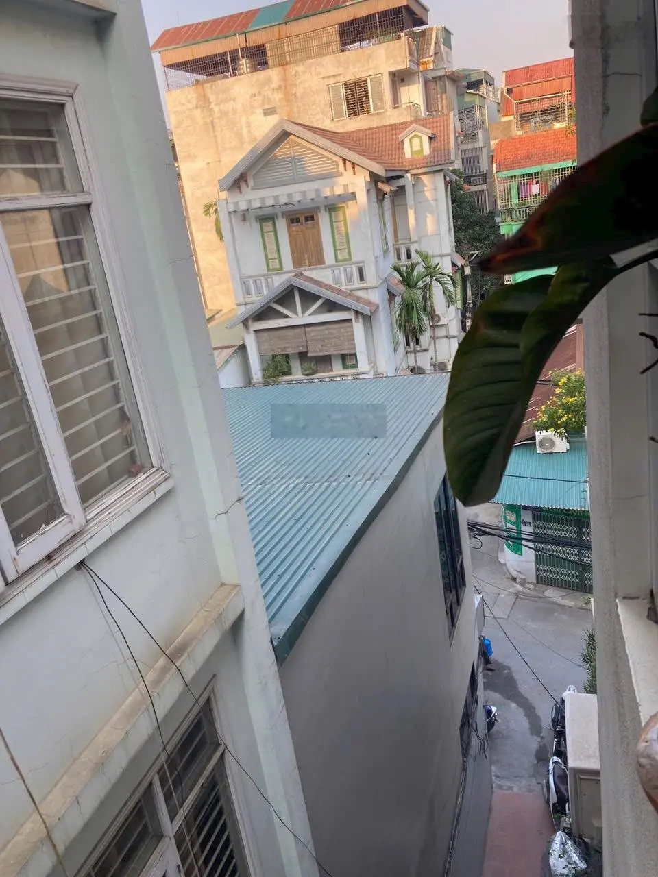 Bán căn nhà 4 Tầng 2 mặt thoáng ngay trường học Wellspring Bệnh Viện Tâm Anh và công Viên Bồ Đề