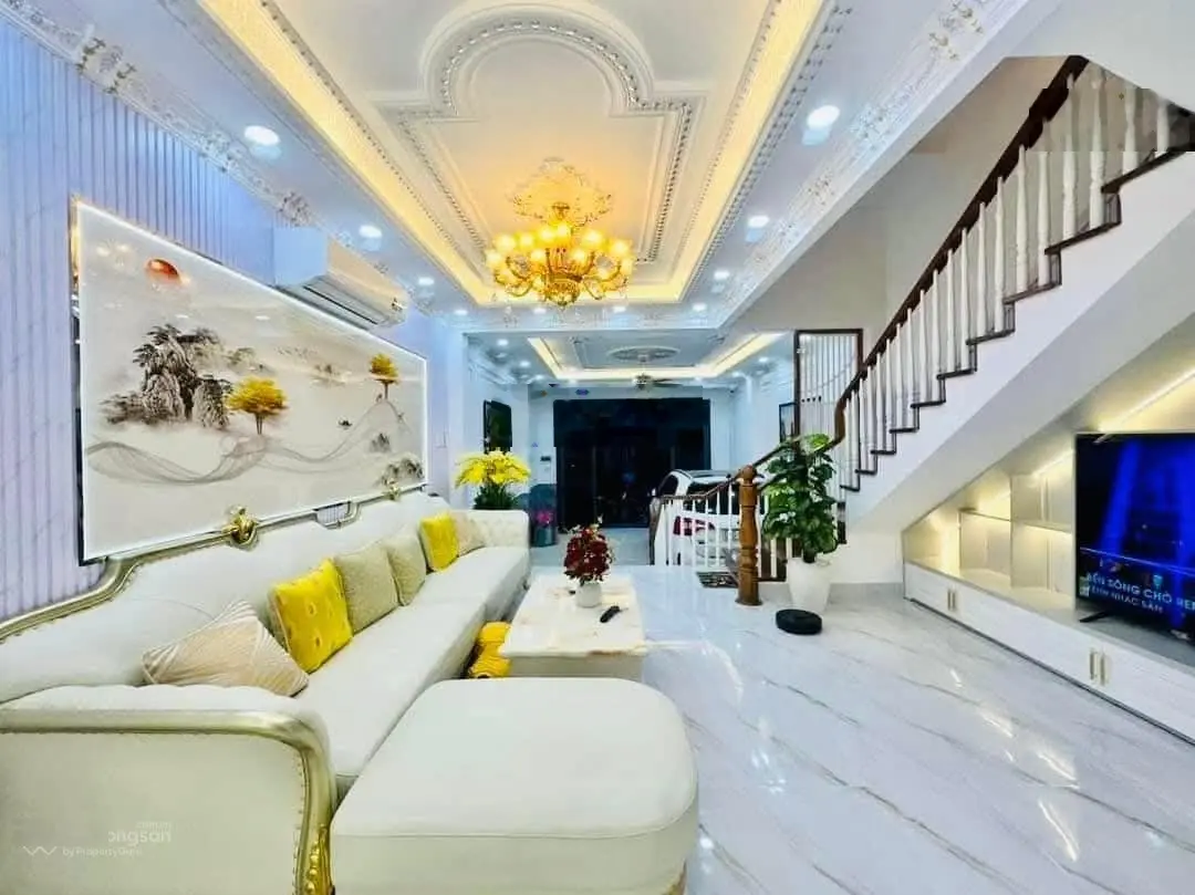 Si.ê.u ph.ẩm đào tông nguyên. thang máy. 4tầng. 106m2. gara ôtô. 5pn, 6wc. chỉ 10t9