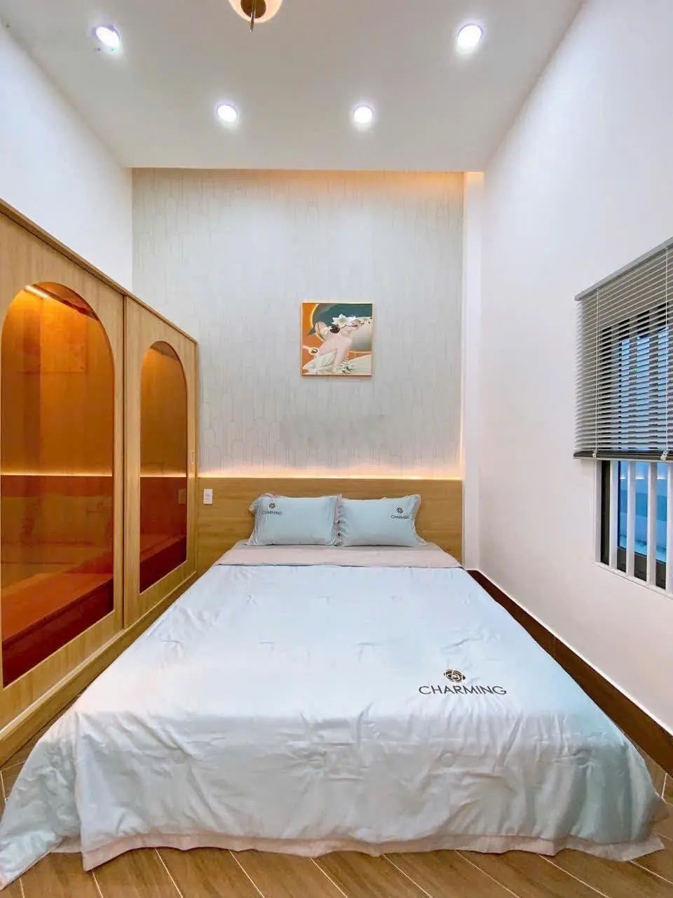 Nhà sổ hồng riêng 37,5m2 giá 1 tỷ 800 triệu đường Hoàng Diệu, phường 4, Quận 4