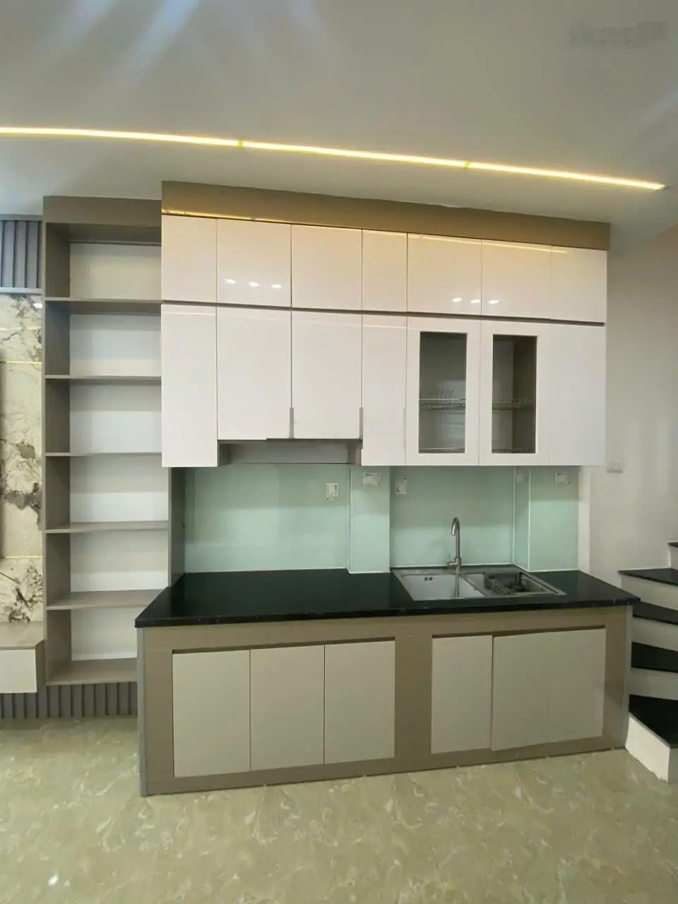 Bán nhà mặt phố hưng phúc - q.hoàng mai 5 tầng 4 phòng ngủ kinh doanh đỉnh 7.95 tỷ