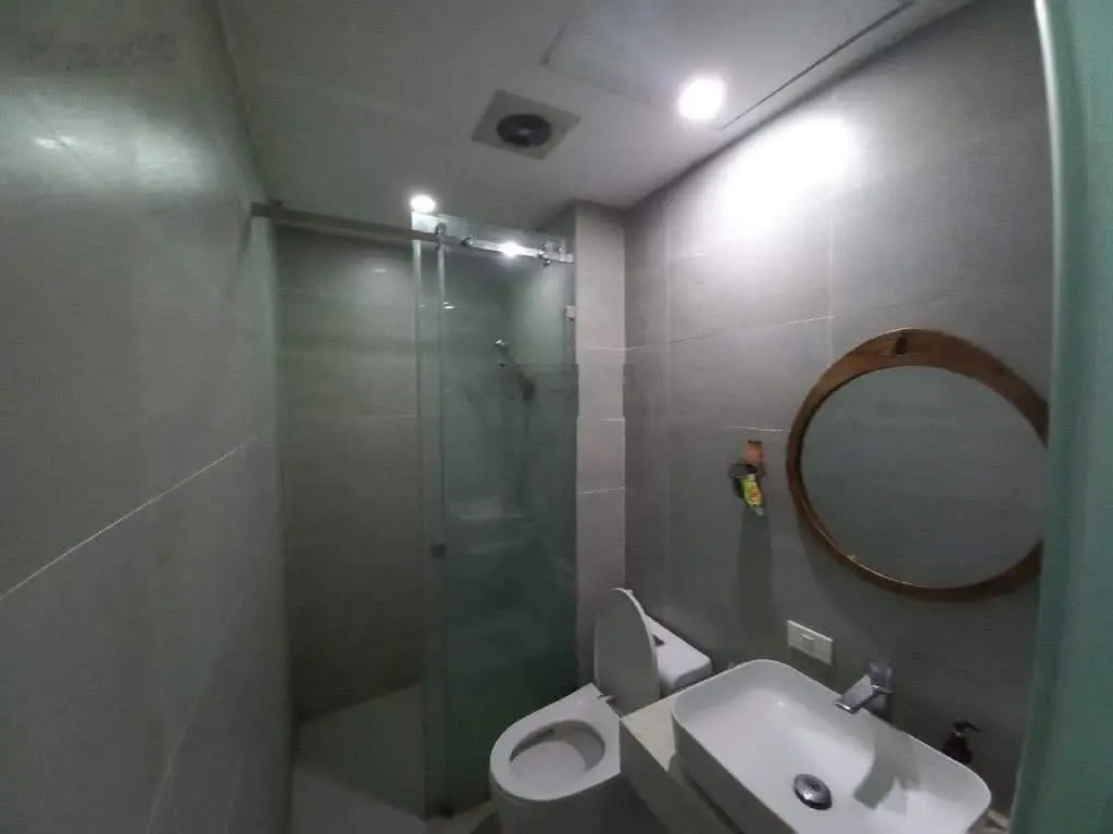 Hiếm có khó tìm! Bát Khối - Thạch Bàn, dân xây kiên cố. Ô tô tận cửa, DT 52m2*4T, MT 4.2m, 4.8 tỷ