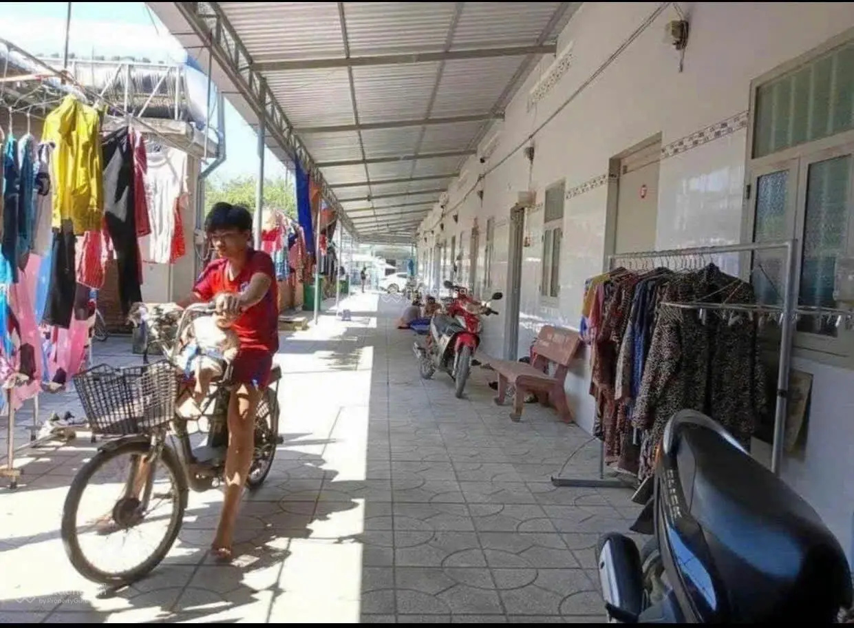 Em cần bán dãy nhà trọ 6P ngay khu vực Vĩnh Lộc A - Bình Chánh. Cách chợ Vĩnh Lộc A 600m