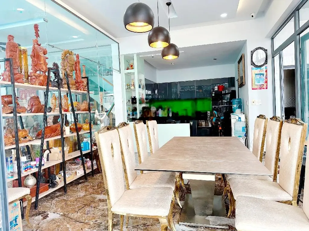 Cần bán gấp căn biệt thự cao cấp ngay phố đi bộ thảo điền, 15,8x24, 3 tầng, chỉ 100 tỷ.