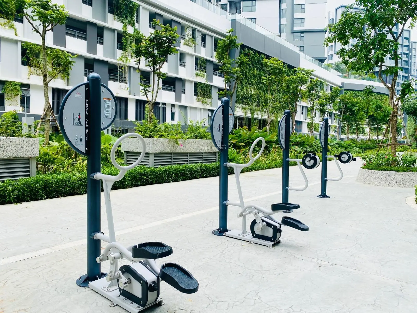 Căn hộ Centery 2PN (96m2) view hồ bơi - Giá tốt nhất CĐT - CK 17% - Xem nhà sẵn khoá 24/24
