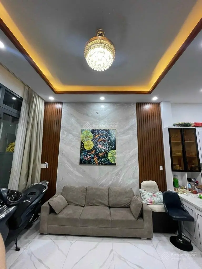 Cực phẩm q4 dt 50m2, xe hơi ngủ trong nhà - 4 tầng nhà mới - chỉ 7.59 tỷ
