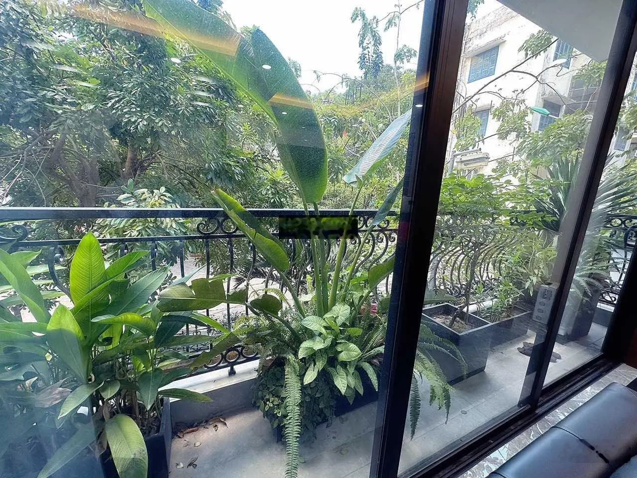 Mặt tiền 10m Yên Lãng! Lô góc xây mới 7 tầng nội thất sang trọng thang máy. Gara ôtô. Ảnh thật 100%