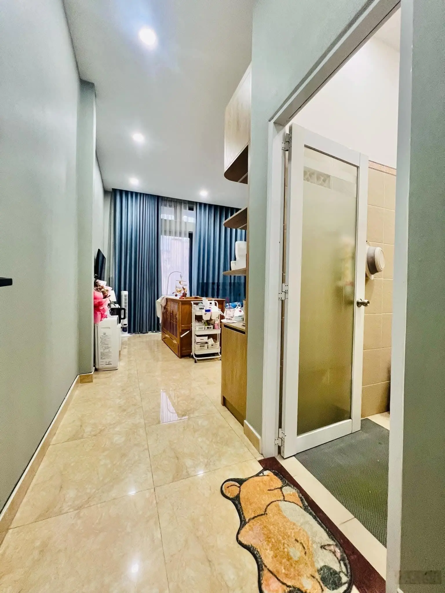 Nhà khu V.I.P cán bộ, đường hẻm an ninh, gần Vincom, Lotte Cộng Hoà, dưới 200tr/m2