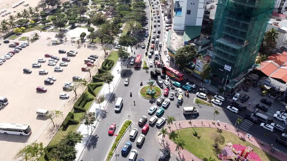 Bán nhà đẹp đường oto gần vòng xoay Hoàng Diệu, gần biển Trần Phú, Nha Trang giá 5.7ty