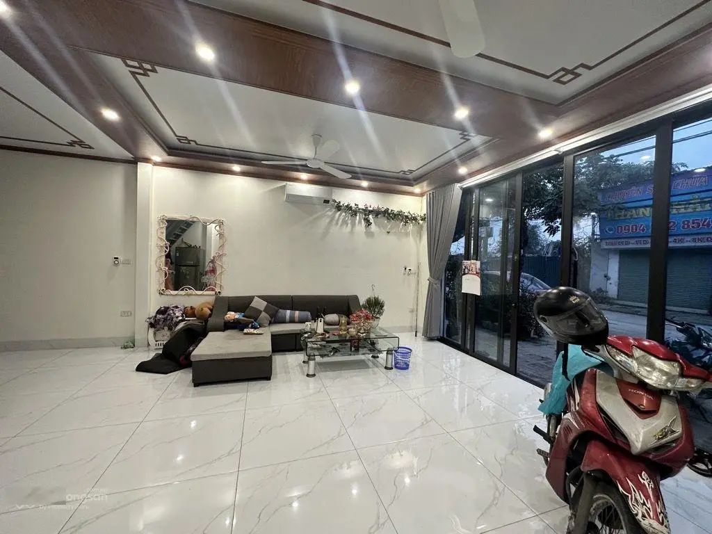 Nhà mặt phố Thạch Cầu, Long Biên, KD đỉnh, tương lai view KĐT sinh thái ven Sông Hồng