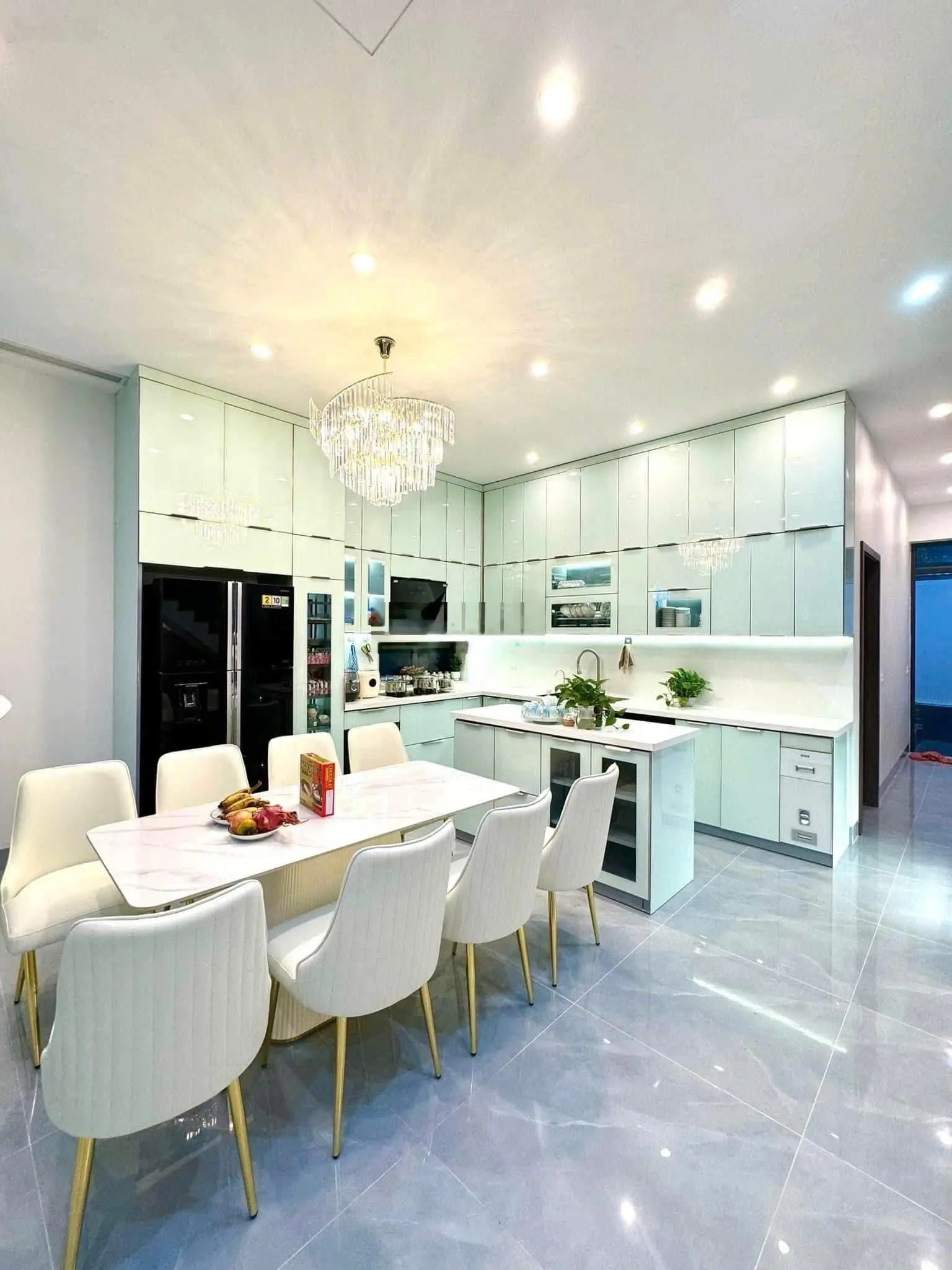 Kẹt tiền, chính chủ bán gấp nhà ngay Đ. Võ Văn Kiệt gần GO An Lạc - 70m2, SHR