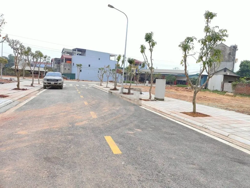 BÁN ĐẤT Đ. NGUYỄN TRUNG TRỰC. SHR. DT 100M2. TẠI TRUNG TÂM TT BẾN LỨC.