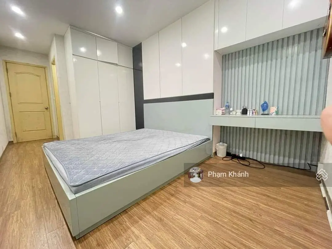 Nhà đẹp La Phù 32m2 5 tầng. Ô tô. 40m ra phố ô tô tránh đỗ, để xe ngày đêm