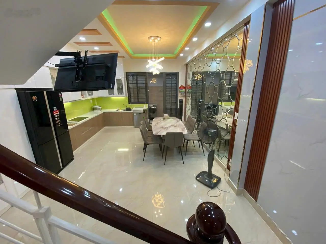 (tặng nội thất cao cấp) bán nhà bình thạnh - hẻm xe tải đường bình lợi - gần sông sài gòn - 5x21m