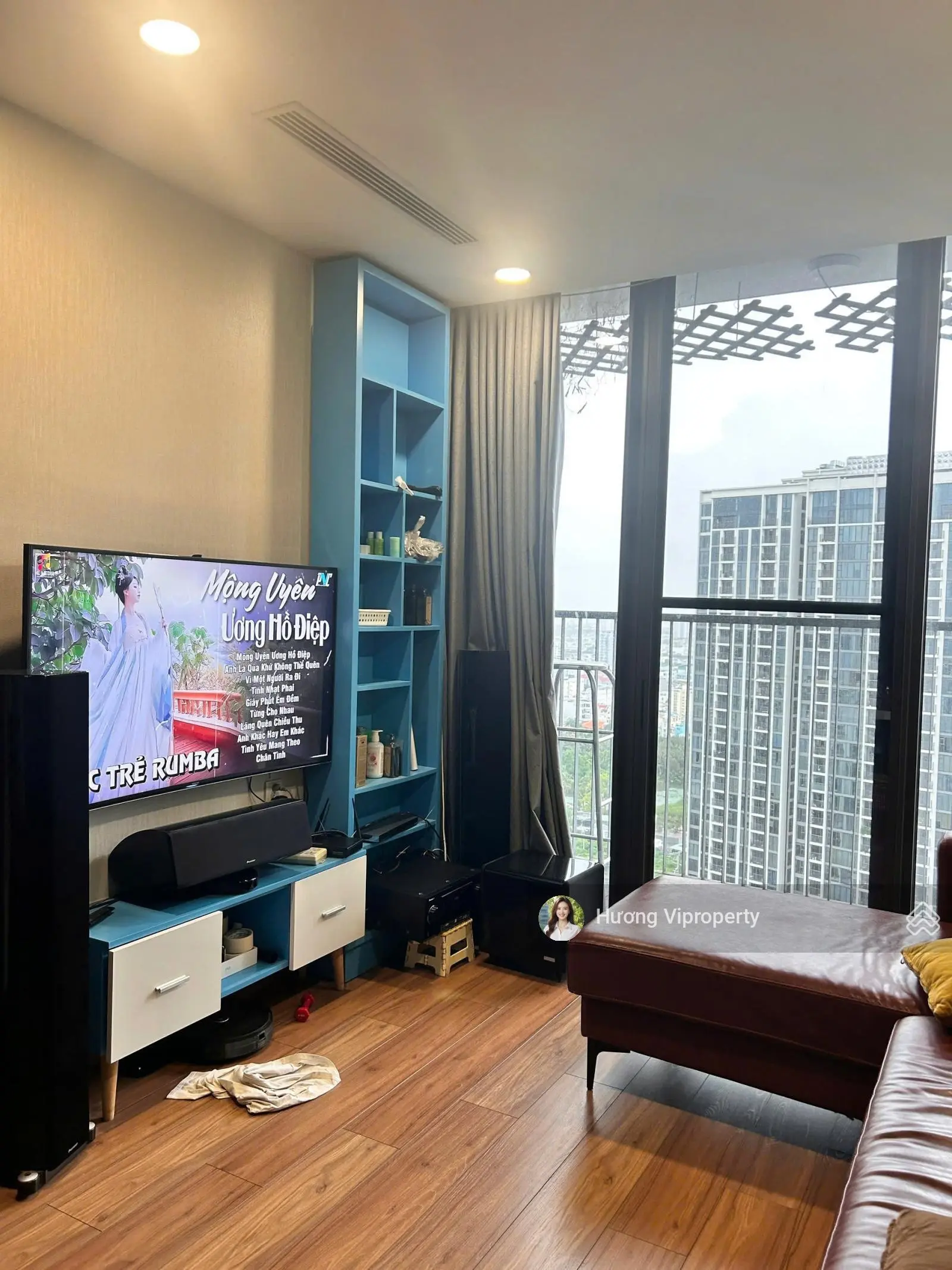 Bán căn hộ CÓ SỔ HỒNG HR1B-03 Eco Green Saigon 2PN 2WC full NT hỗ trợ thủ tục hồ sơ A-Z