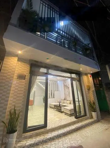 Bán gấp nhà Bùi Minh Trực, Q8 40m2, gần siêu thị, công viên, SHR, HXH. LH 0922811690 Ngân