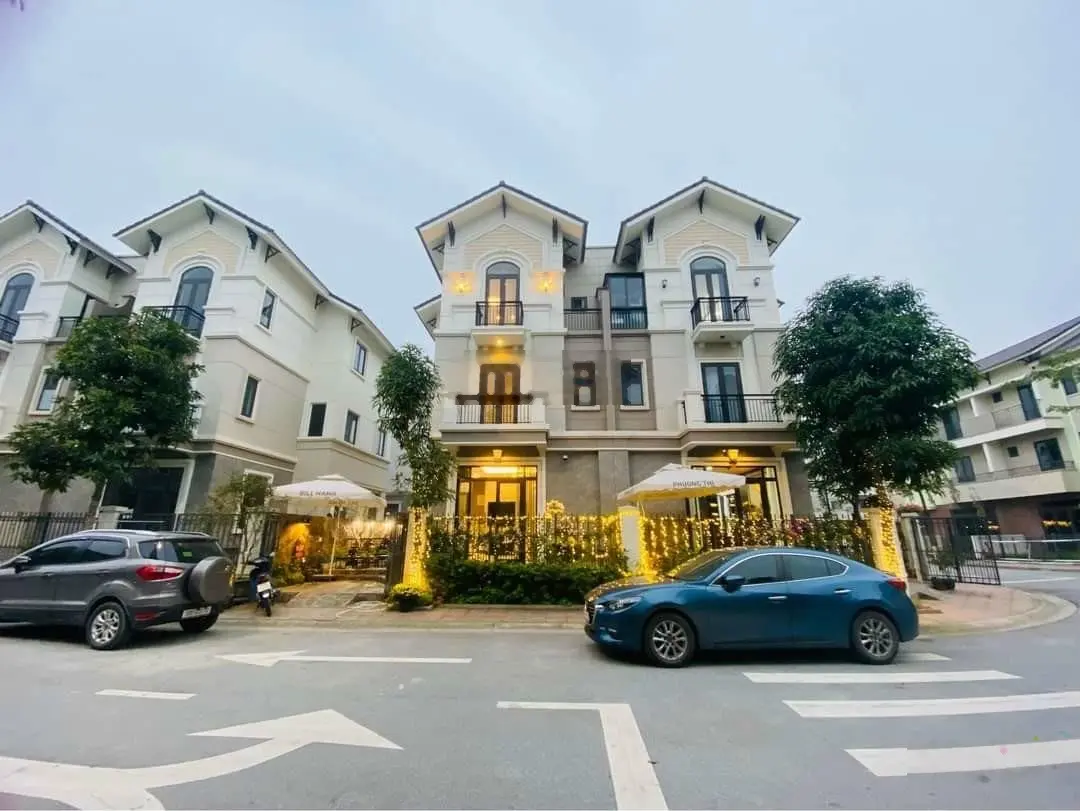 Gia đình cần bán biệt thự sang trọng tại đô thị Centa City Từ Sơn - giá chỉ nhỉnh 7tỷ