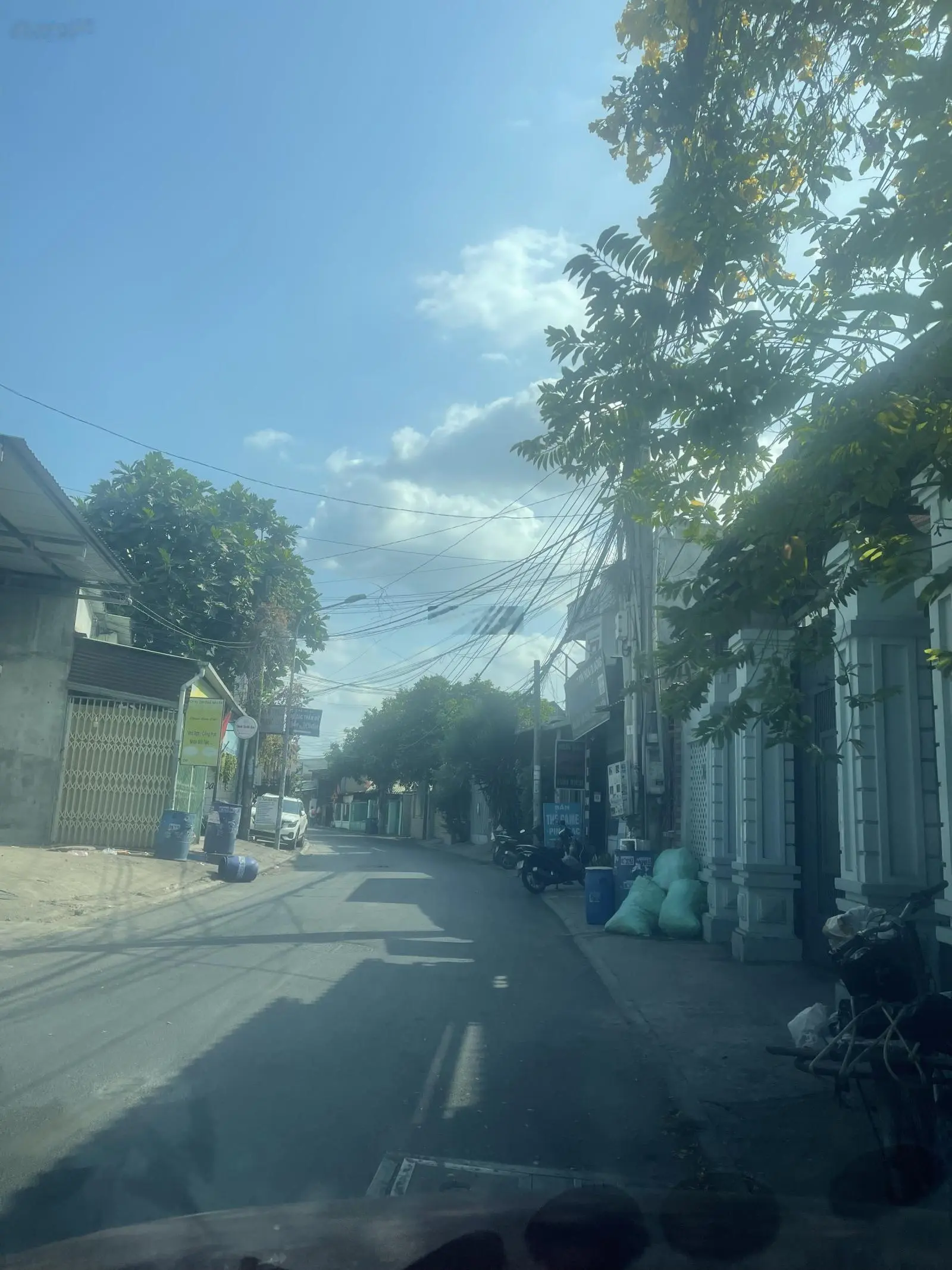 Chính chủ cần bán mặt tiền kinh doanh trung tâm tp. dĩ an diện tích: 400m (ngang 11m)