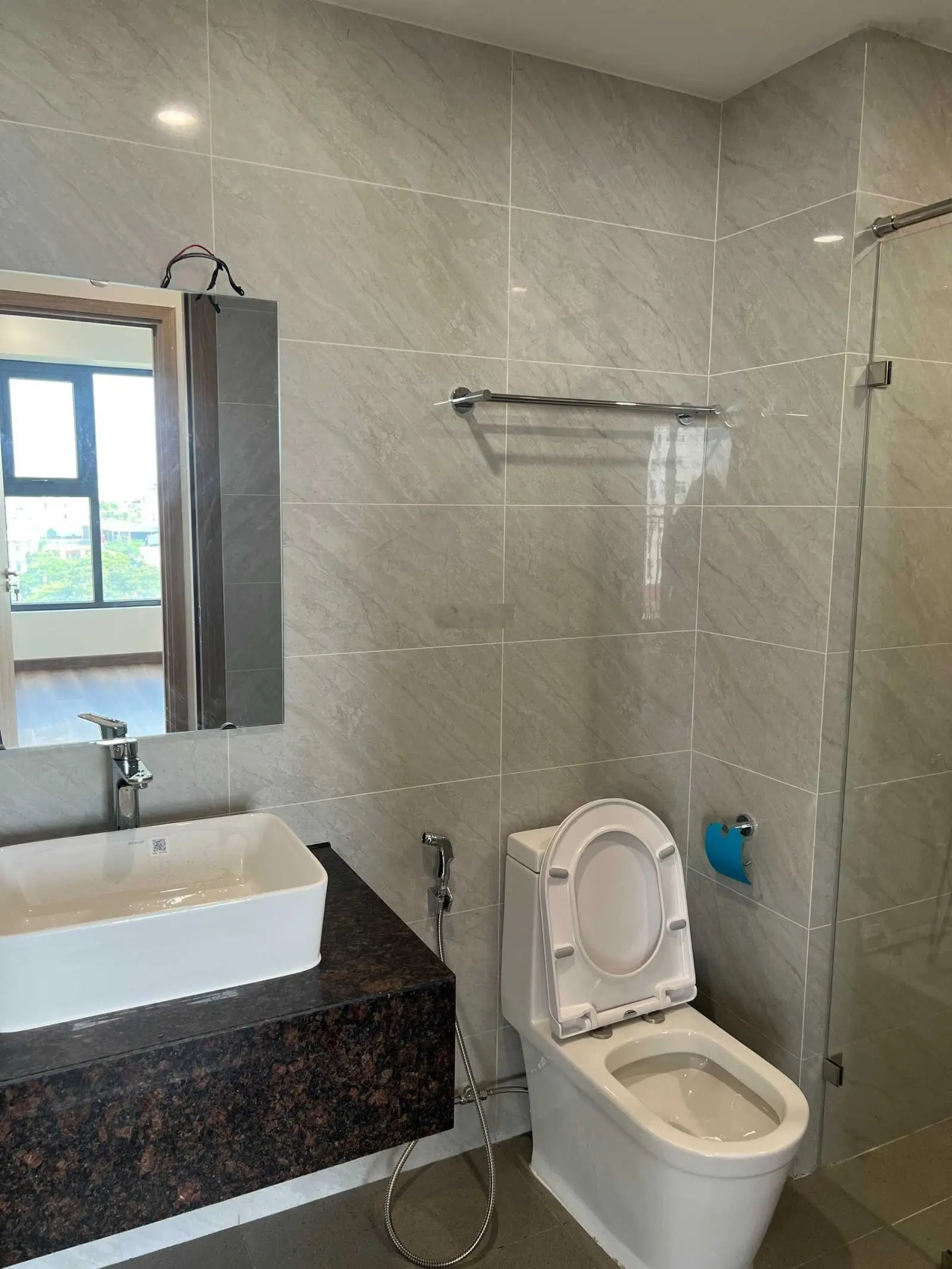 Chính chủ bán gấp căn 3PN, tòa N02, DT 100m2 giá bán: 6.4 tỷ Berriver Jardin Nguyễn Văn Cừ