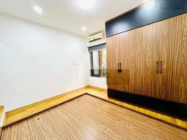 BÁN NHÀ TẬP THỂ TÔN ĐỨC THẮNG, PHƯỜNG HÀNG BỘT, ĐỐNG ĐA. 60M2 - TẦNG 2 - NỘI THẤT MỚI - 2 NGỦ - Ô T