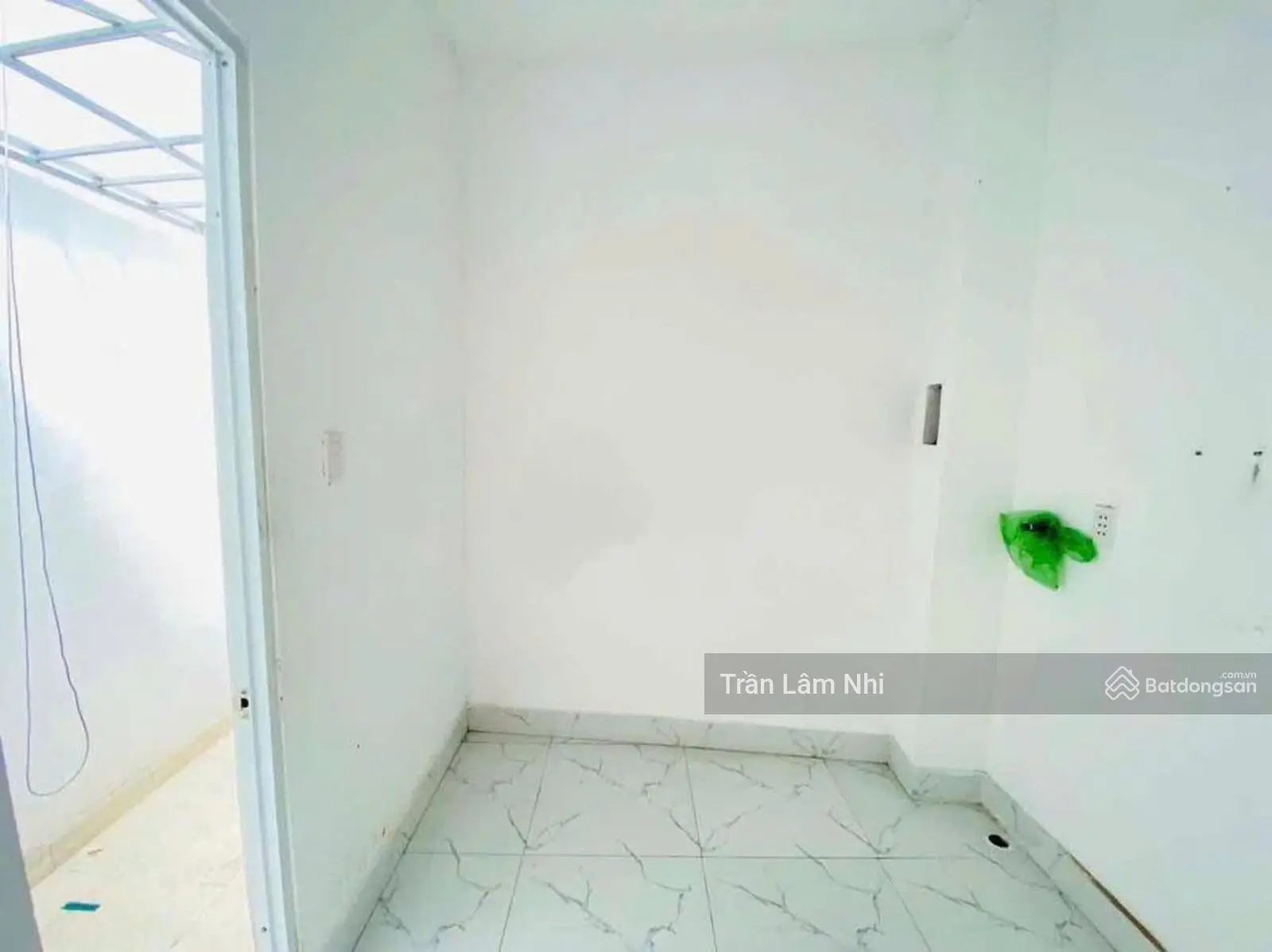 BÁN NHÀ NẰM TRÊN ĐƯỜNG TÔ NGỌC VÂN THẠNH XUÂN QUẬN 12 DT 40M2 1 TRỆT 2 LẦU HẺM XE HƠI GIÁ 1TY3