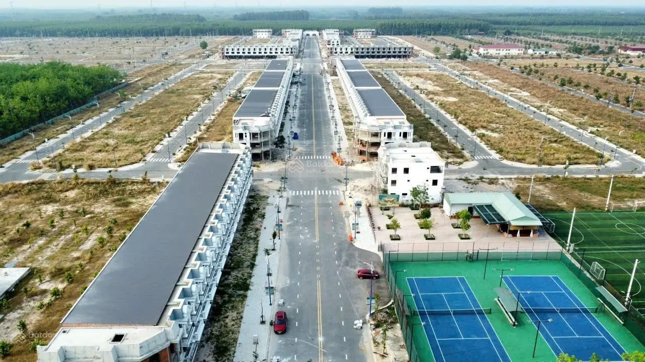 Kẹt tiền bán gấp lô đất 100m2 - giá 900tr/nền - sổ sẵn - công chứng ngay