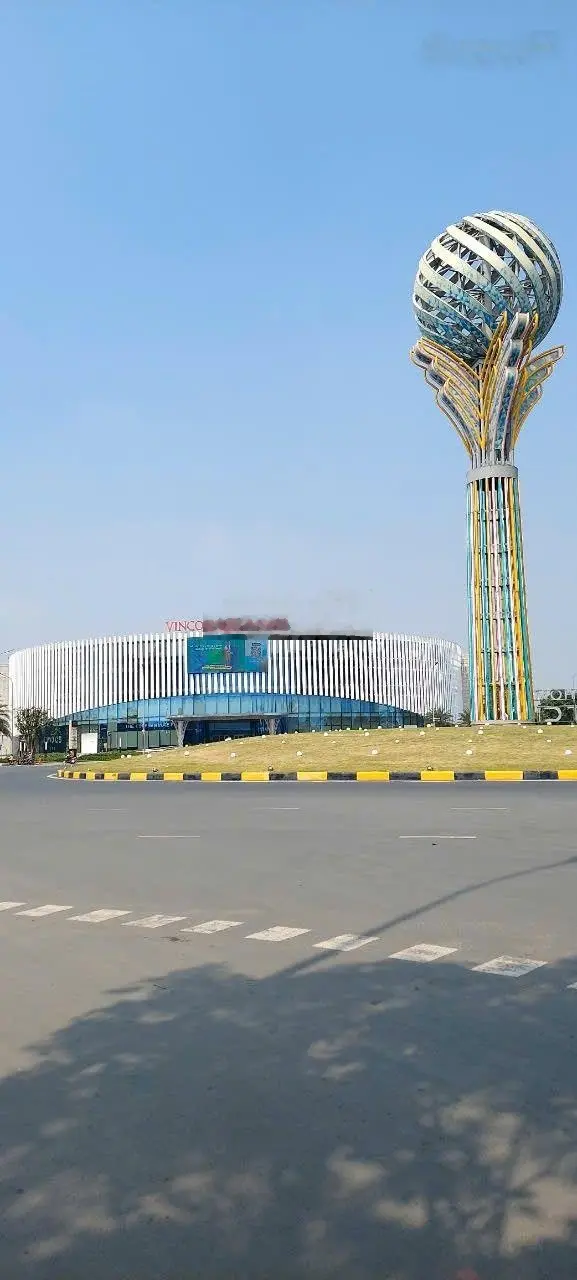 Cc bán gấp nhà 7 tầng thang máy,phân lô vỉa hè đá bóng,ôtô chạy vòng tại Vạn Phúc Hà Đông.
