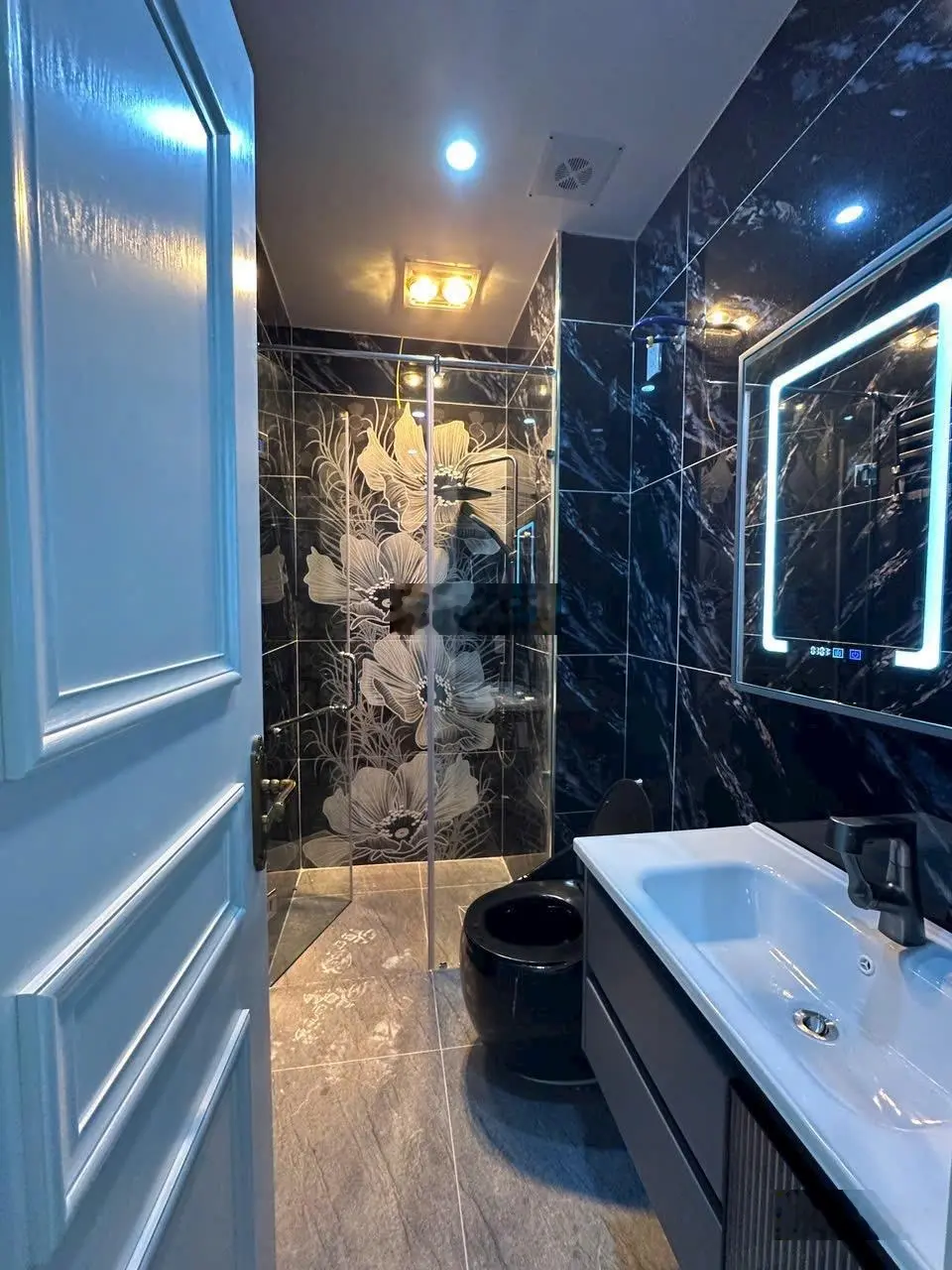 Siêu phẩm mặt ngõ Hồ Sen 60m2 Ô tô vào nhà - xây mới thiết kế cực chất