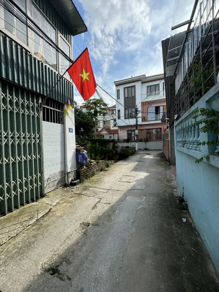 85m2 Chân cầu Nhật Tân ô tô vào tận đất