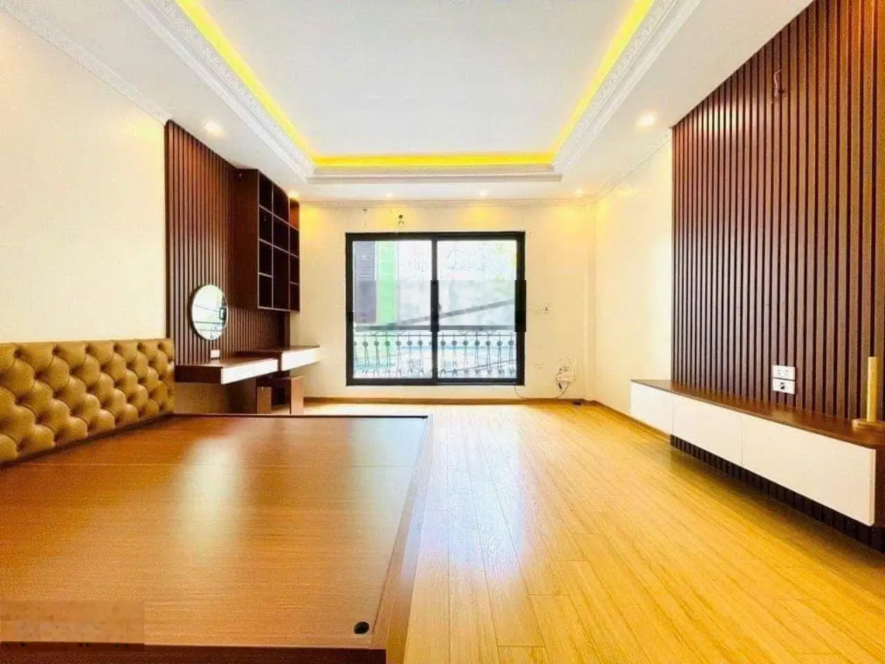 Siêu phẩm Núi Trúc, Ba Đình, 6 tầng, gara ô tô, thang máy, gần phố, 45m, 10 tỷ