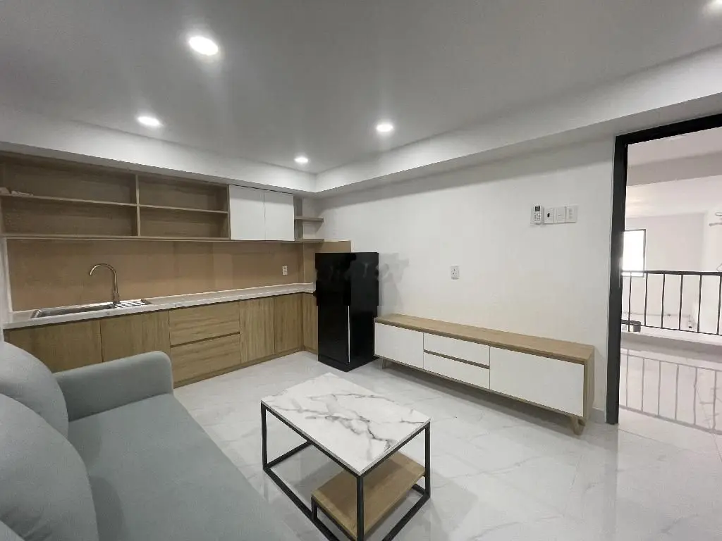 CẦN TIỀN BÁN CHDV 5 TẦNG KINH DOANH ỔN ĐỊNH, HOÀNG DIỆU 5 X 17; 8,2 TỶ