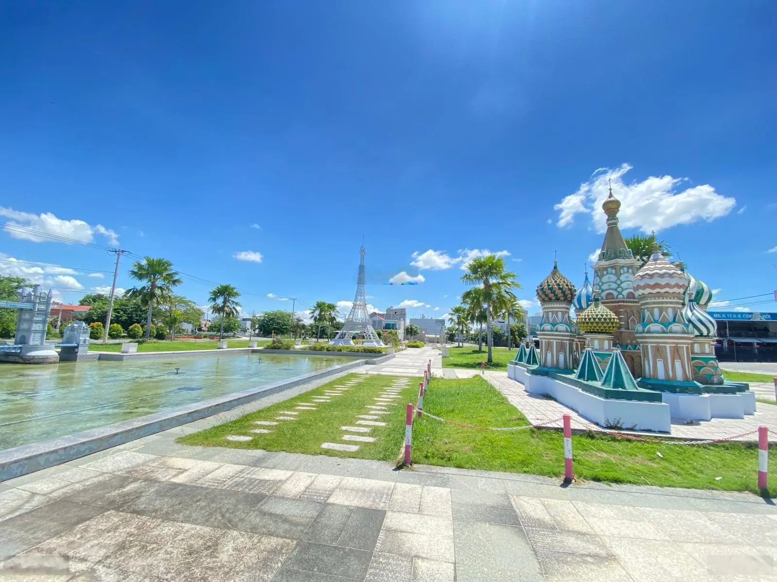 Bán đất Cát Tường Phú Sinh ngay công viên 7 Kỳ Quan Thế Giới DT: 5x19=95m2 SHR, vị trí siêu VIP ạ