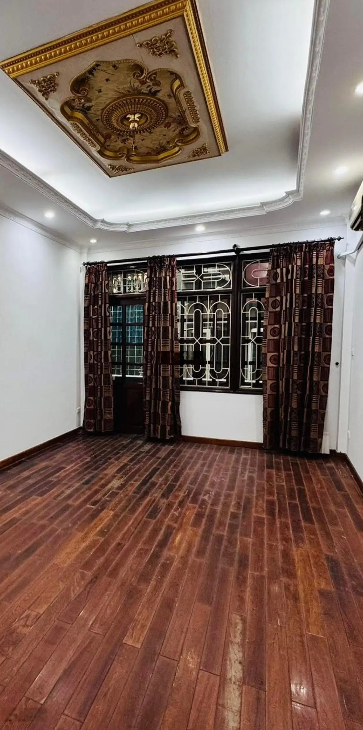 Hoa hậu phố thái hà quận đống đa