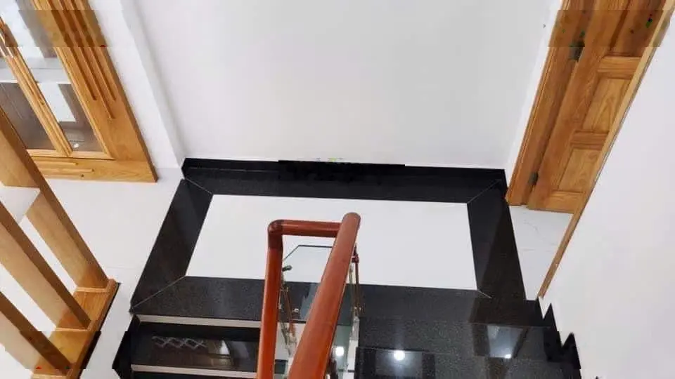 Công chứng ngay căn nhà HXH Trường Chinh Tân Bình 48m2 SHR 1T2L4PN, HDT14tr Chỉ có 3tỷ 90tr LH ngay