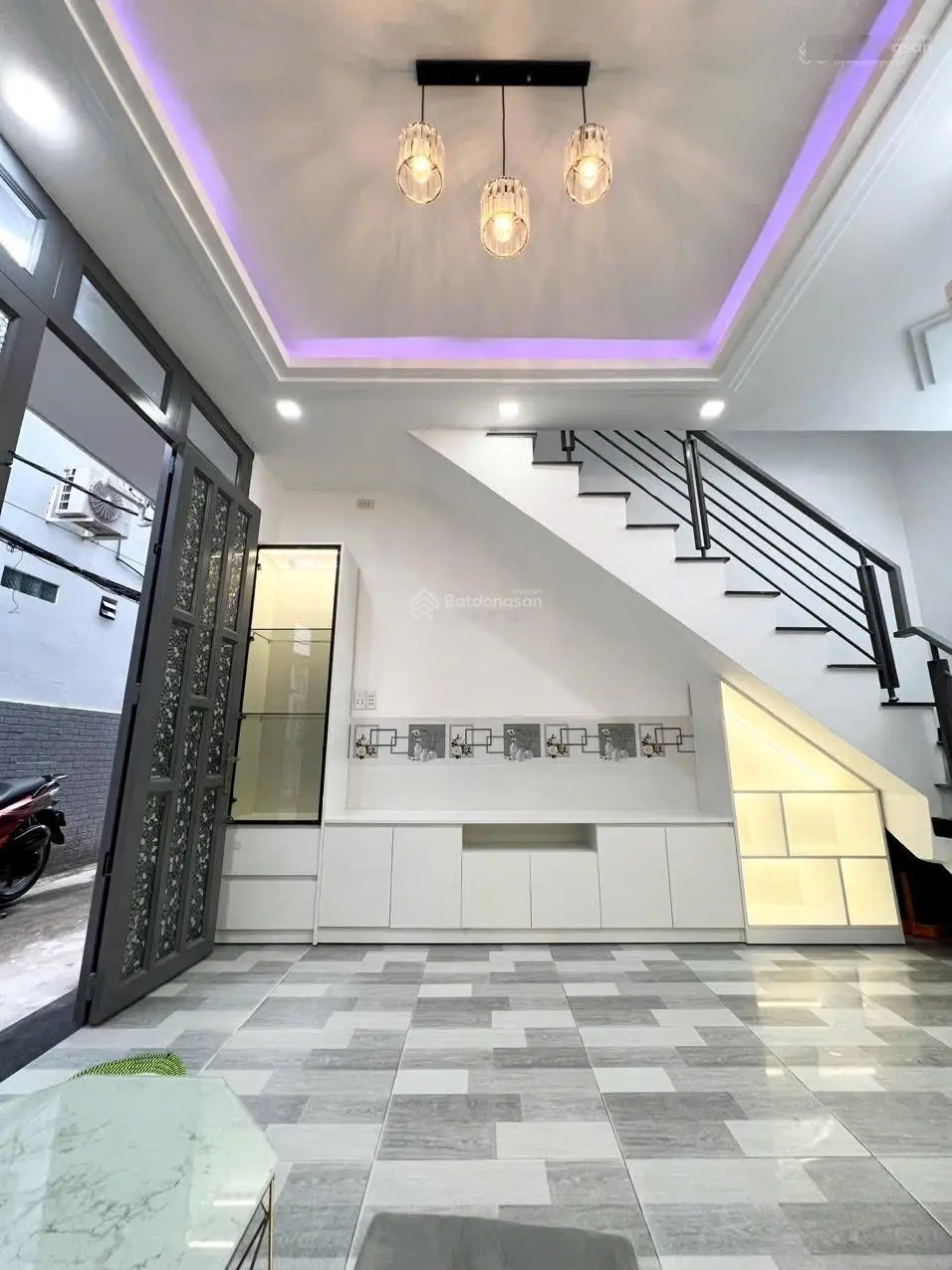 Bán Nhà 1,72 tỷ Hẻm 1135 đường Huỳnh Tấn Phát, Phường Phú Thuận ,Quận 7 (cách hẻm Xe hơi chỉ 8m )