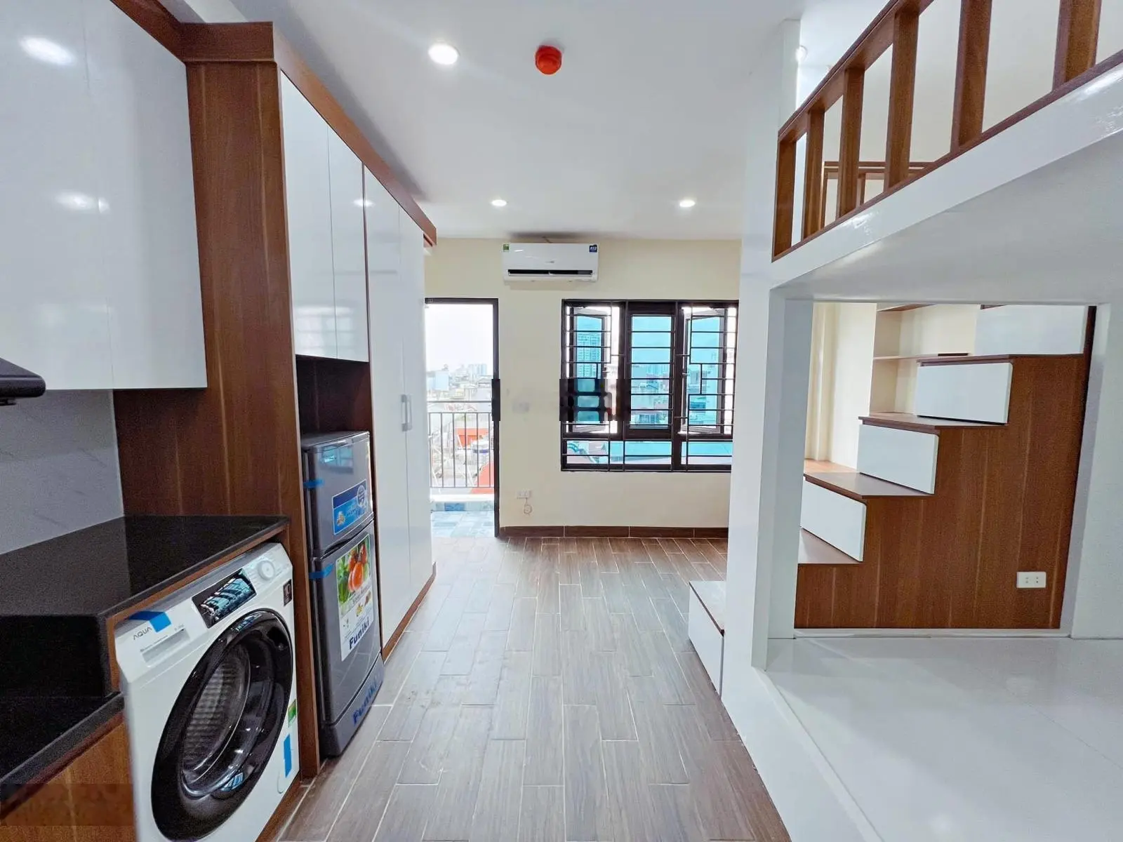 Hợp lý! Tòa CHDV Vũ Trọng Phụng 70.8m2*7T thang máy 25 phòng KK, đủ PCCC, gần phố, dòng tiền 7%/năm