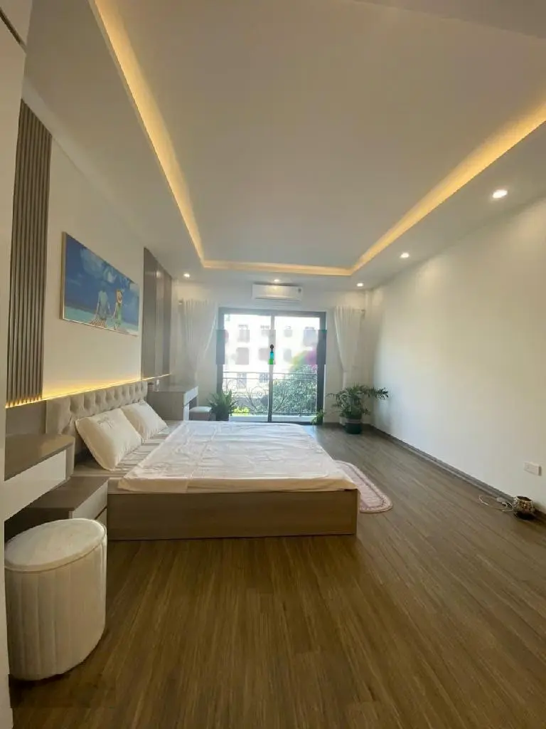 Bán gấp nhà mới 5 tầng siêu đẹp Ngõ 84 Đàm Quang Trung, đối diện Aeon Long Biên nhỉnh 5 tỷ