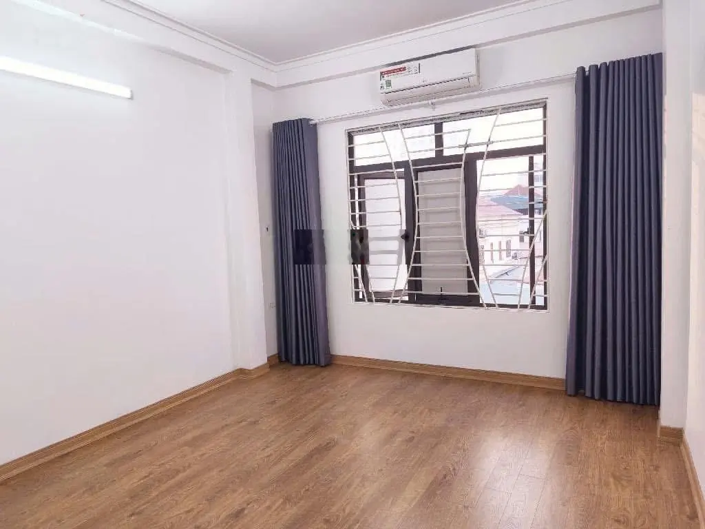 Cần bán gấp nhà đẹp Long lanh ,vị trí đẹp,về ở ngay -Diện tích 48 m2 -Mt 4 m-5 T giá 6tỷ 4x Có TL