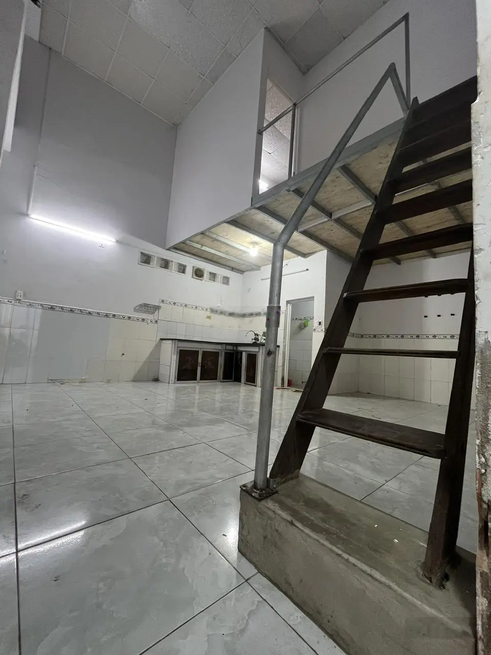Nhà 1 trệt 1 lầu, đường số 11, Linh Xuân, giá 3,2 tỷ