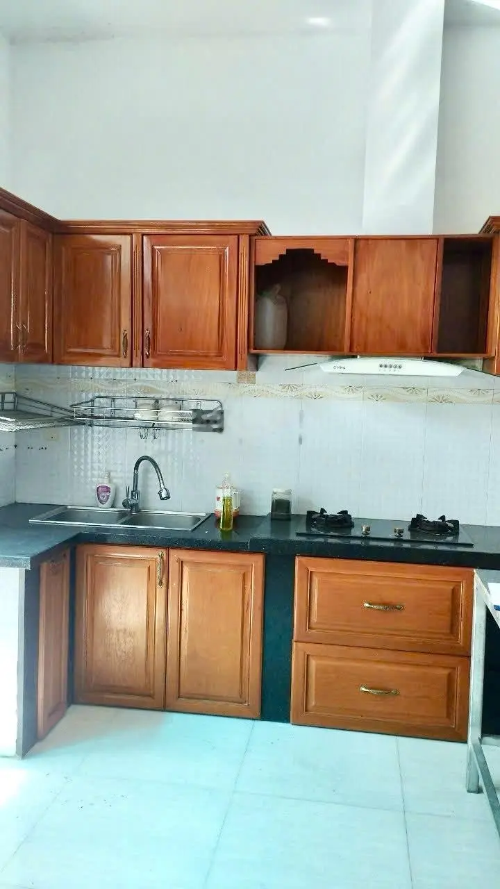 Bán nhà 3 tầng vcn phước hải , đường b1 sẵn hđ thuê / nhà kiên cố trung tâm thành phố alo em thư