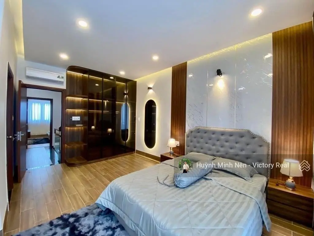 Chỉ hơn 7 tỷ !!! Sở hữu nhà HXH Hoàng Văn Thụ- Út Tịch-khu sang (4.4 x11m) 4 Tầng, hẻm yên tĩnh