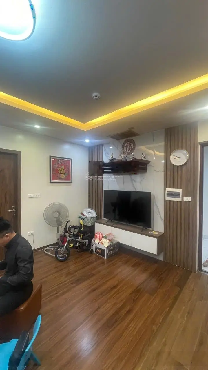 Bán gấp căn hộ 2PN 73m2 full đồ để ở, giá 3,55 tỷ Liên hệ: 0352051199