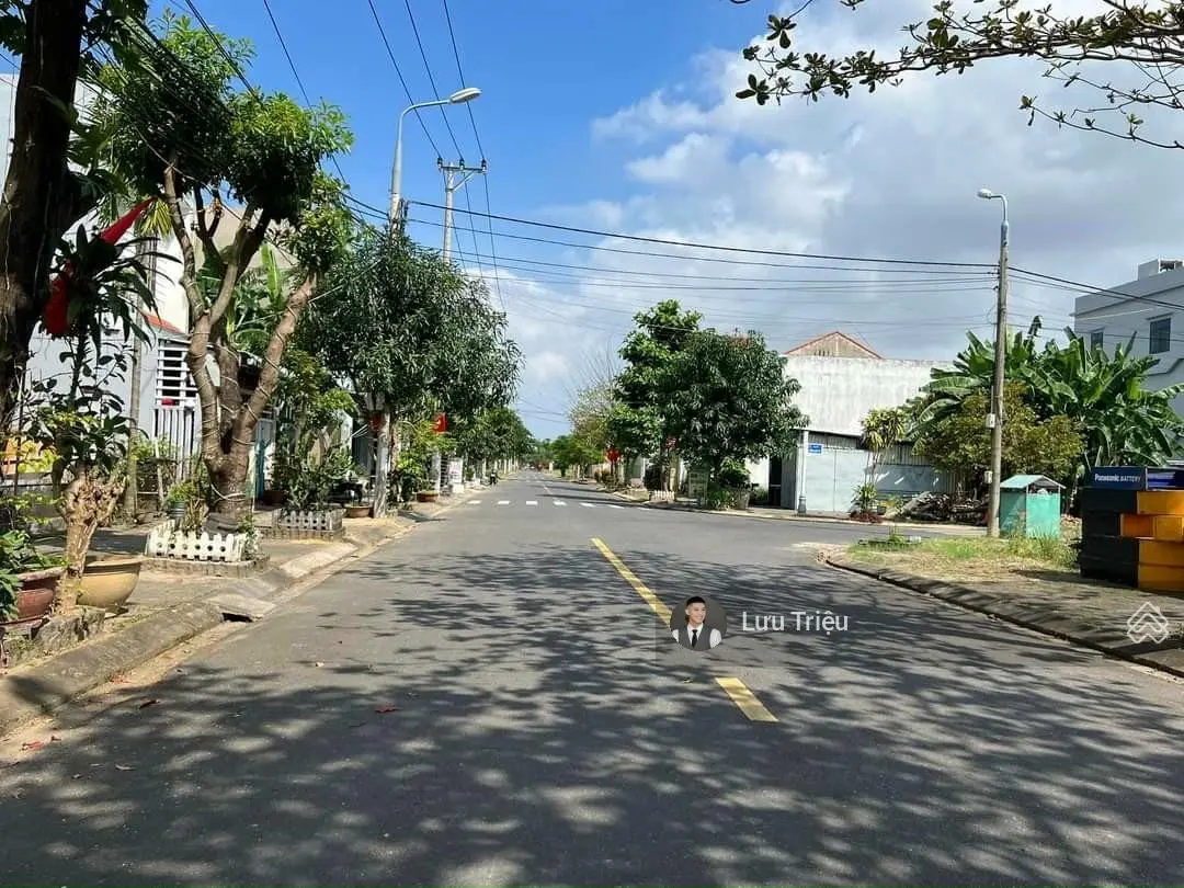 Kẹt vốn làm ăn bán gấp lô đất 120m2 TC, ngay MT Long Thuận gần UBND Long Phước, Q.9, giá chỉ 1tỷ150