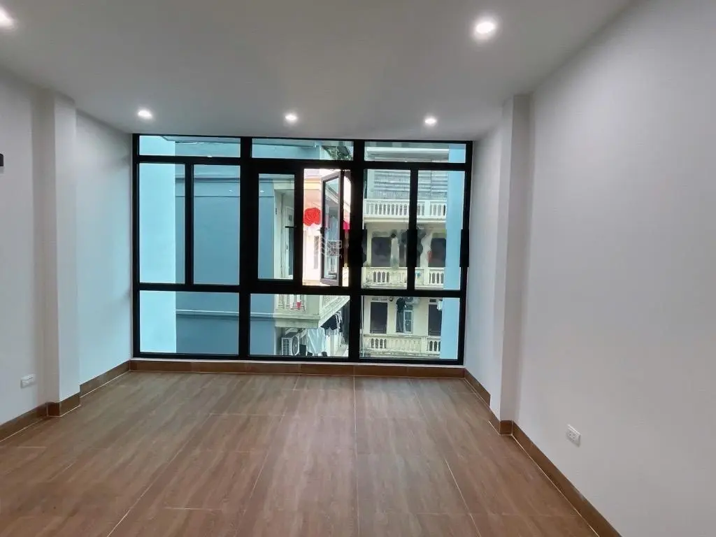Bán nhà phố Trần Duy Hưng- Ngõ thông kinh doanh- dân xây- 60m2- 14 tỷ