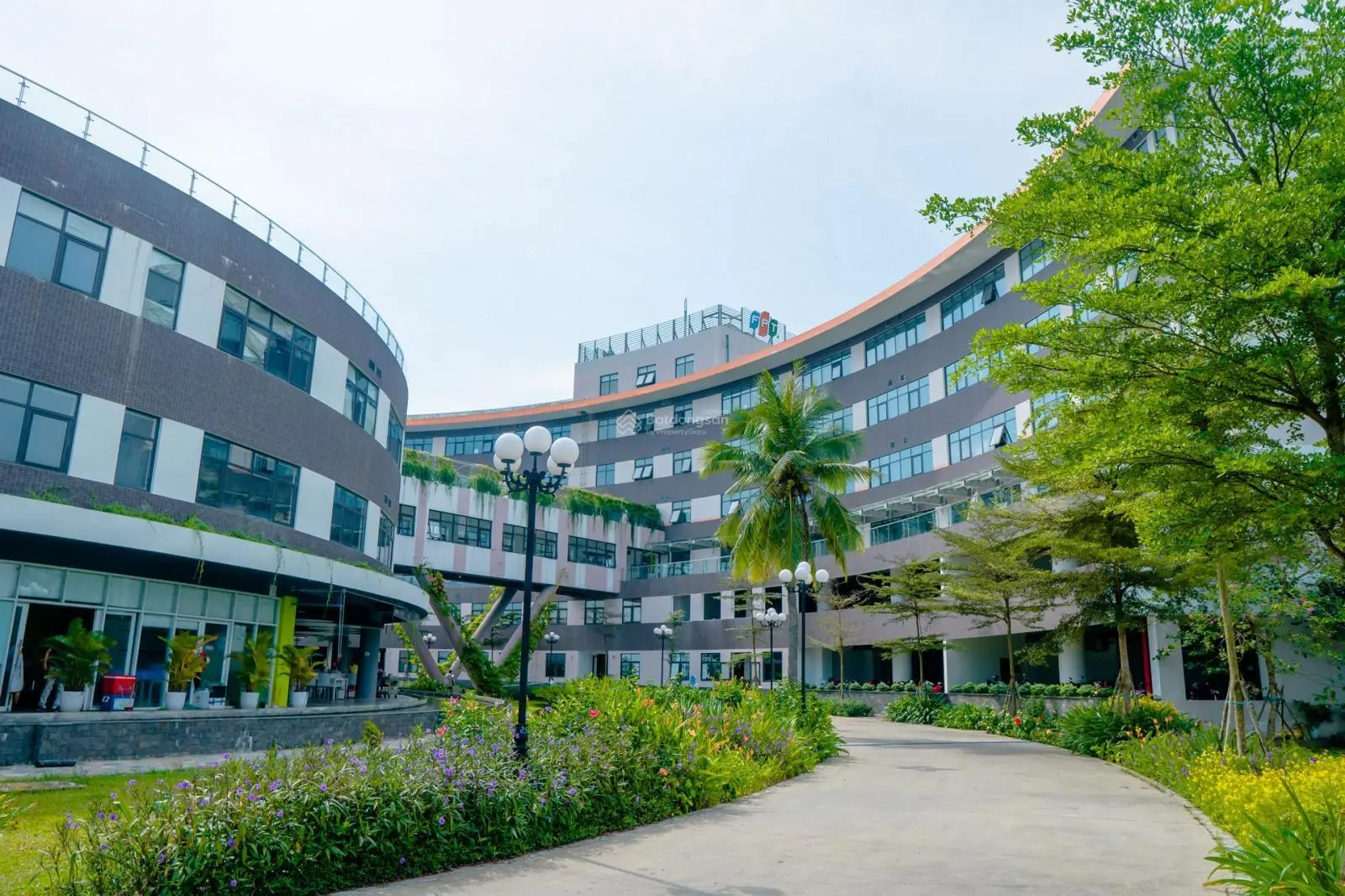 Bán căn góc 3 phòng ngủ FPT Plaza 3 rộng 81m2 chỉ từ 2,5 tỷ/căn. Căn hộ chung cư tại Ngũ Hành Sơn