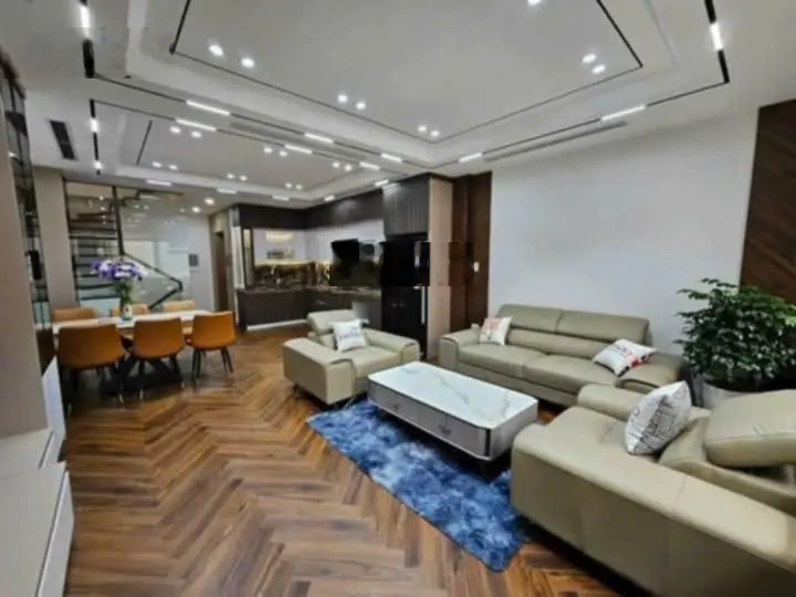 Bán Nhà Riêng đẹp tại Trường Chinh 40 m2 x 5 tầng, ô tô, kinh doanh, thang máy, nội thất xịn 14 tỷ