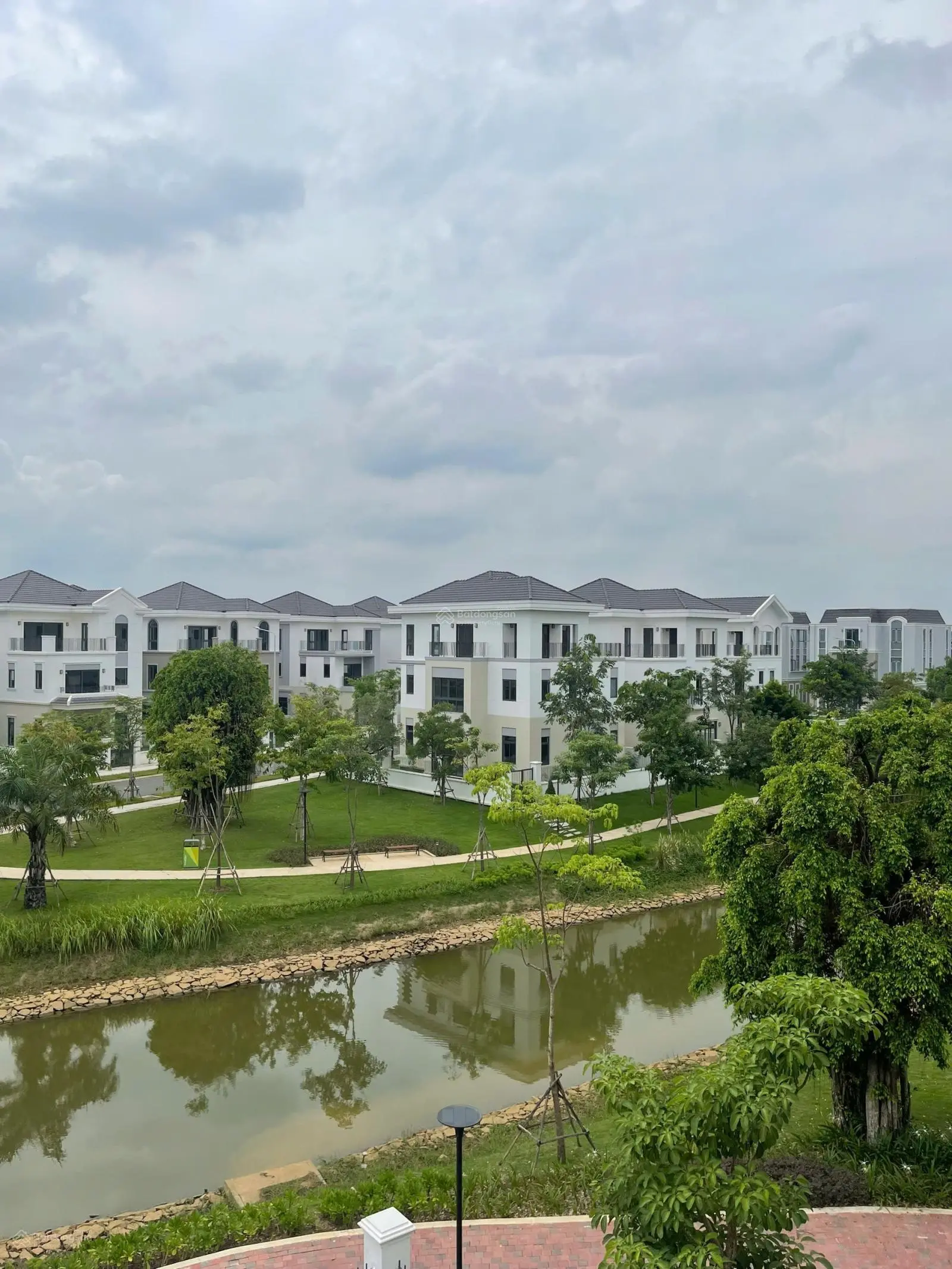 Bán biệt thự khu Grand Villas Aqua City DT: 15x20m giá 13 tỷ, (chuẩn bị có sổ hồng),PKD Novaland