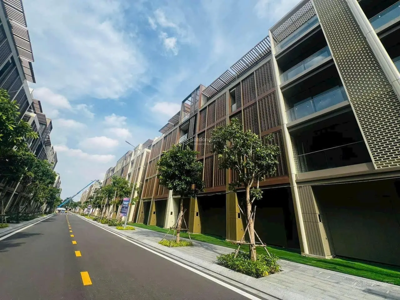 Nhà phố cao cấp sổ hồng riêng lâu dài trung tâm Quận 2 The Global City