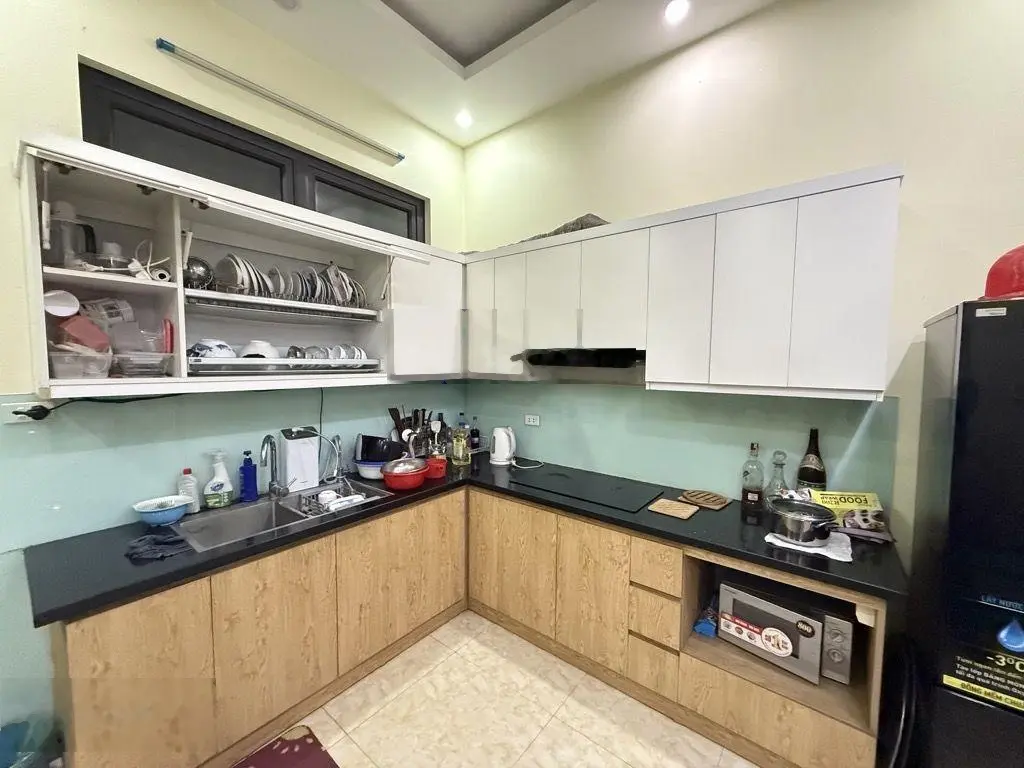 Bán nhà Dân xây 50m2 ngay chân cầu Vĩnh Tuy,đối diện Aeon Long Biên.Ô tô nhỏ đỗ cửa giá nhỉnh 7 tỷ