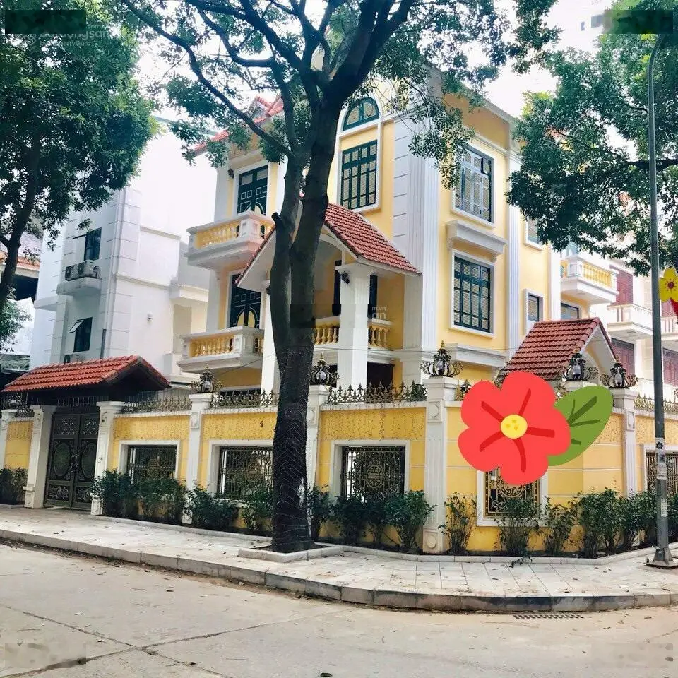 Bán BT khu đô thị đường đôi Lão Thành Trần Kim Xuyến, DT 210m2 mặt tiền 14m